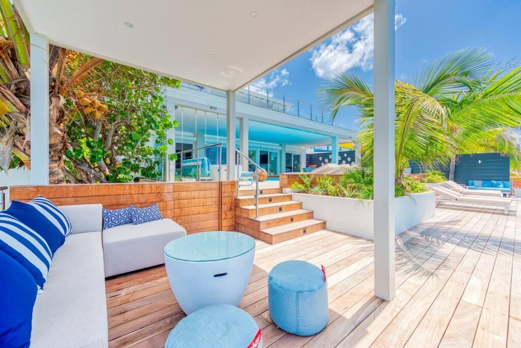 Surfsong Villa- Luxury Water Front Villa For 12 Maho Екстер'єр фото