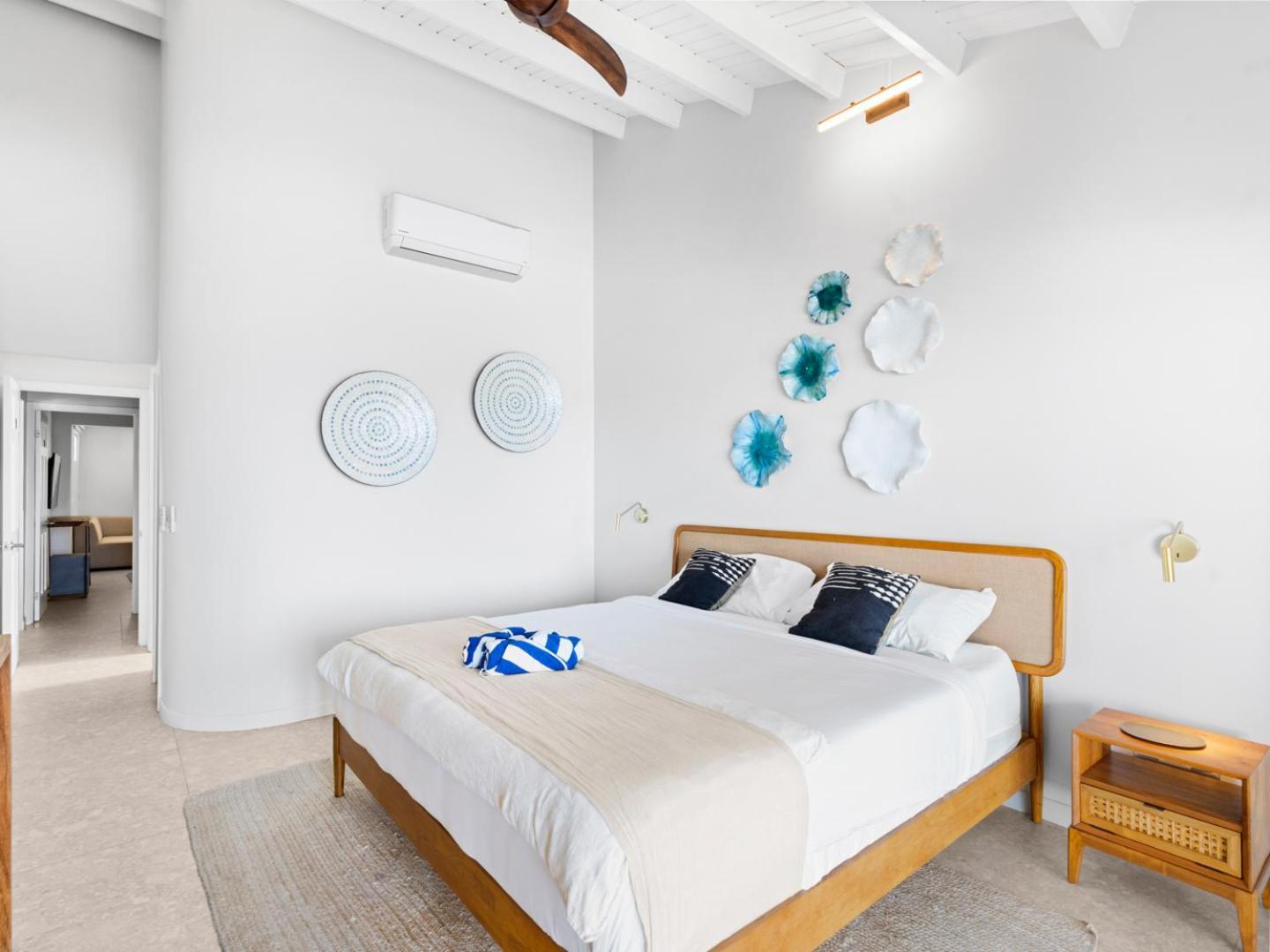 Surfsong Villa- Luxury Water Front Villa For 12 Maho Екстер'єр фото
